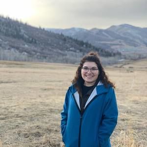 Meet your Posher, Dana